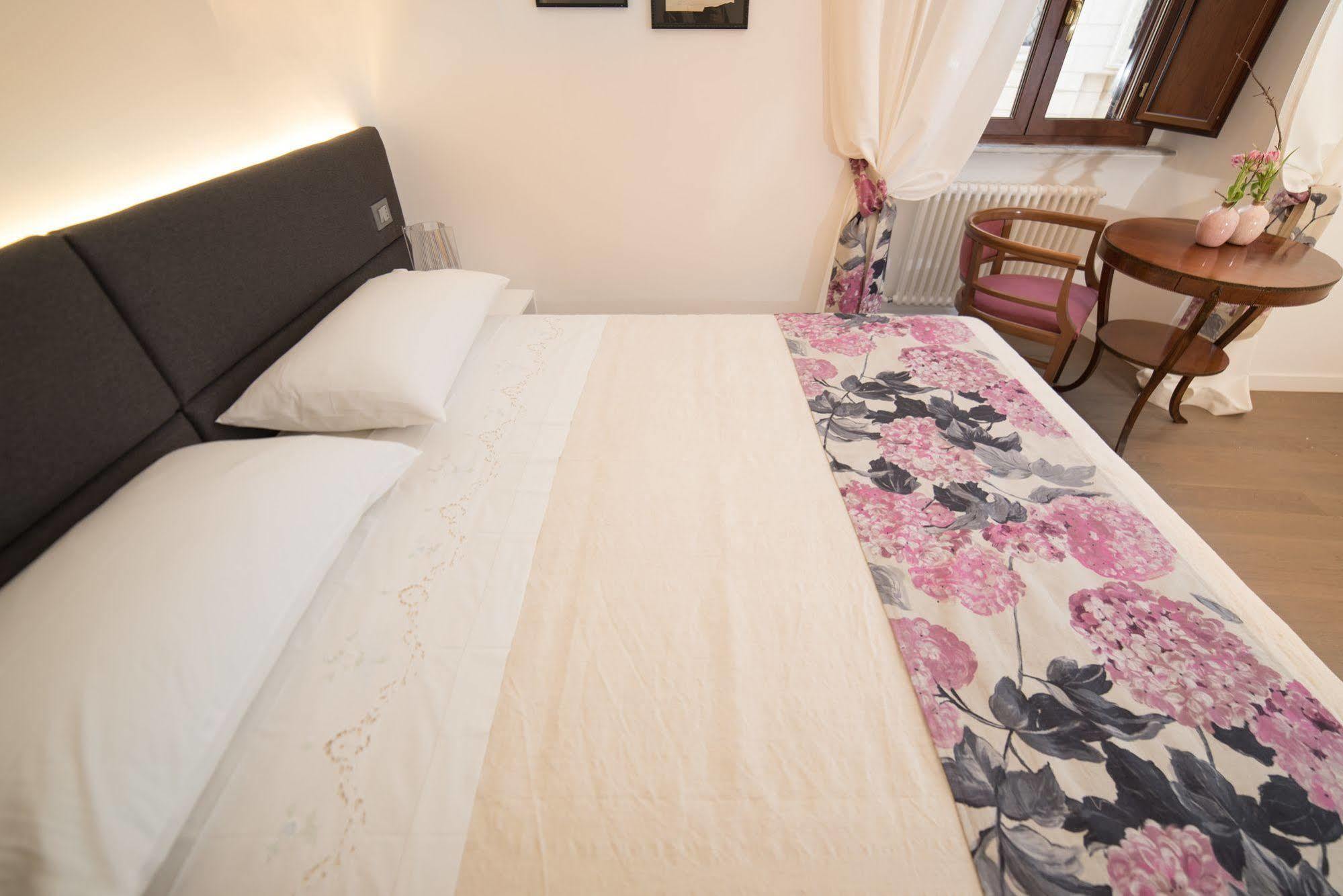 Approdo Ripetta Bed & Breakfast Roma Eksteriør bilde